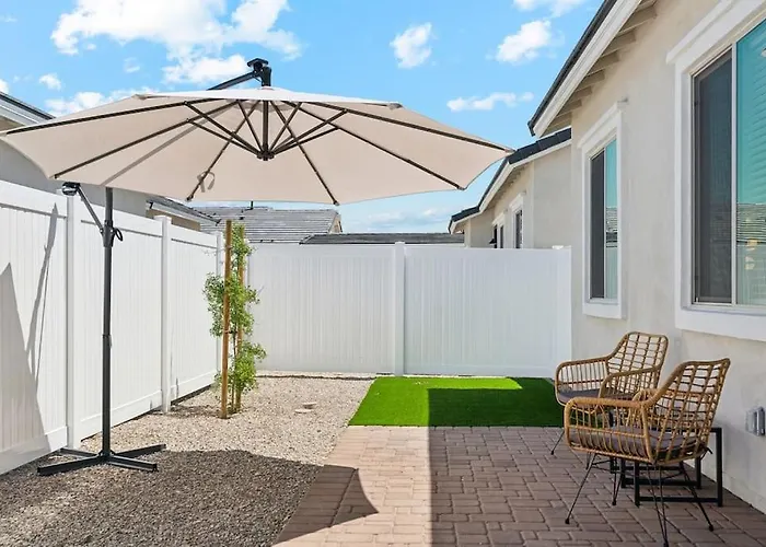 Radiance Reverie In With Pool,bbq