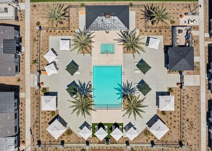 Radiance Reverie In With Pool,bbq