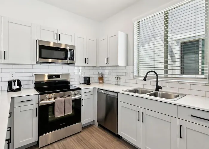 Appartement Radiance Reverie In With Pool,bbq